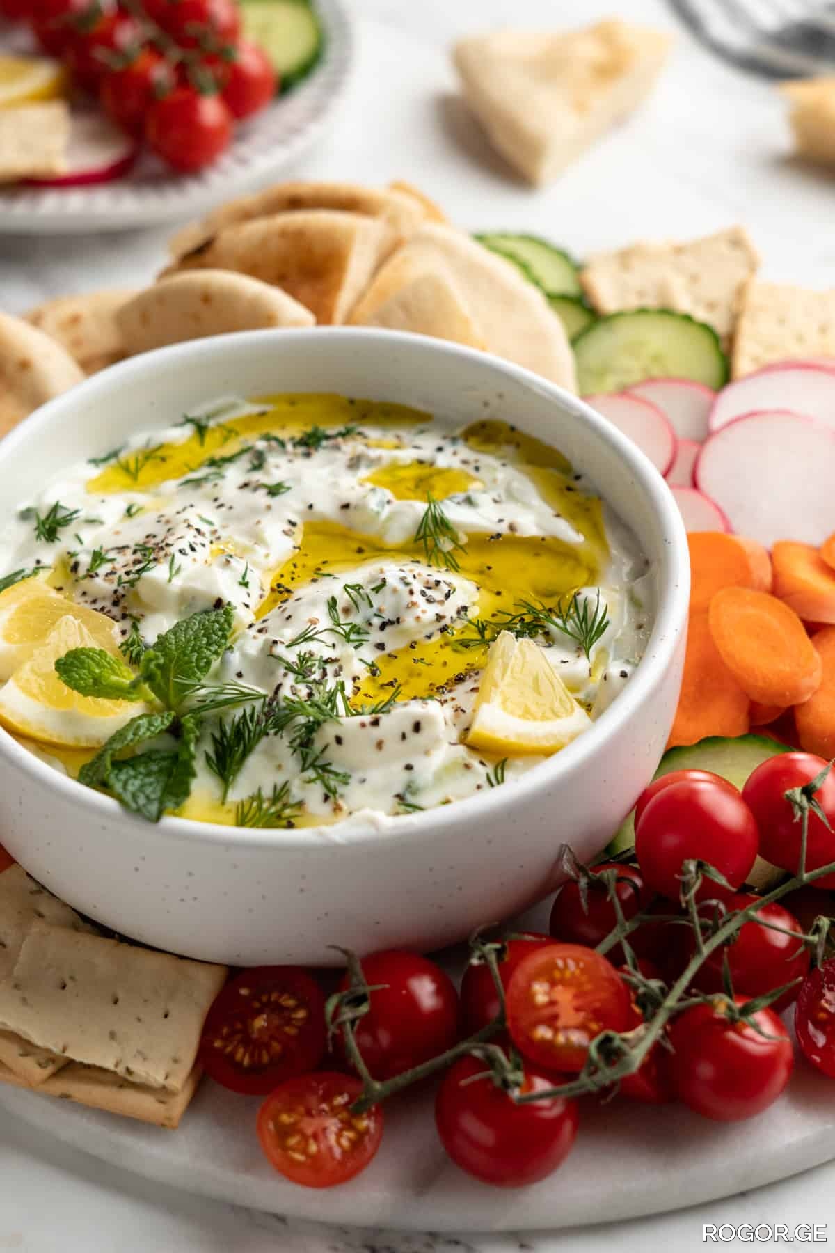 vegan-tzatziki0596-1752053945.jpg